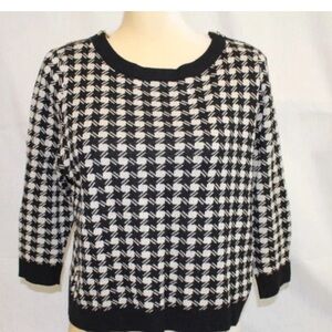 JOSEPH A Black and White Houndstooth Sweater